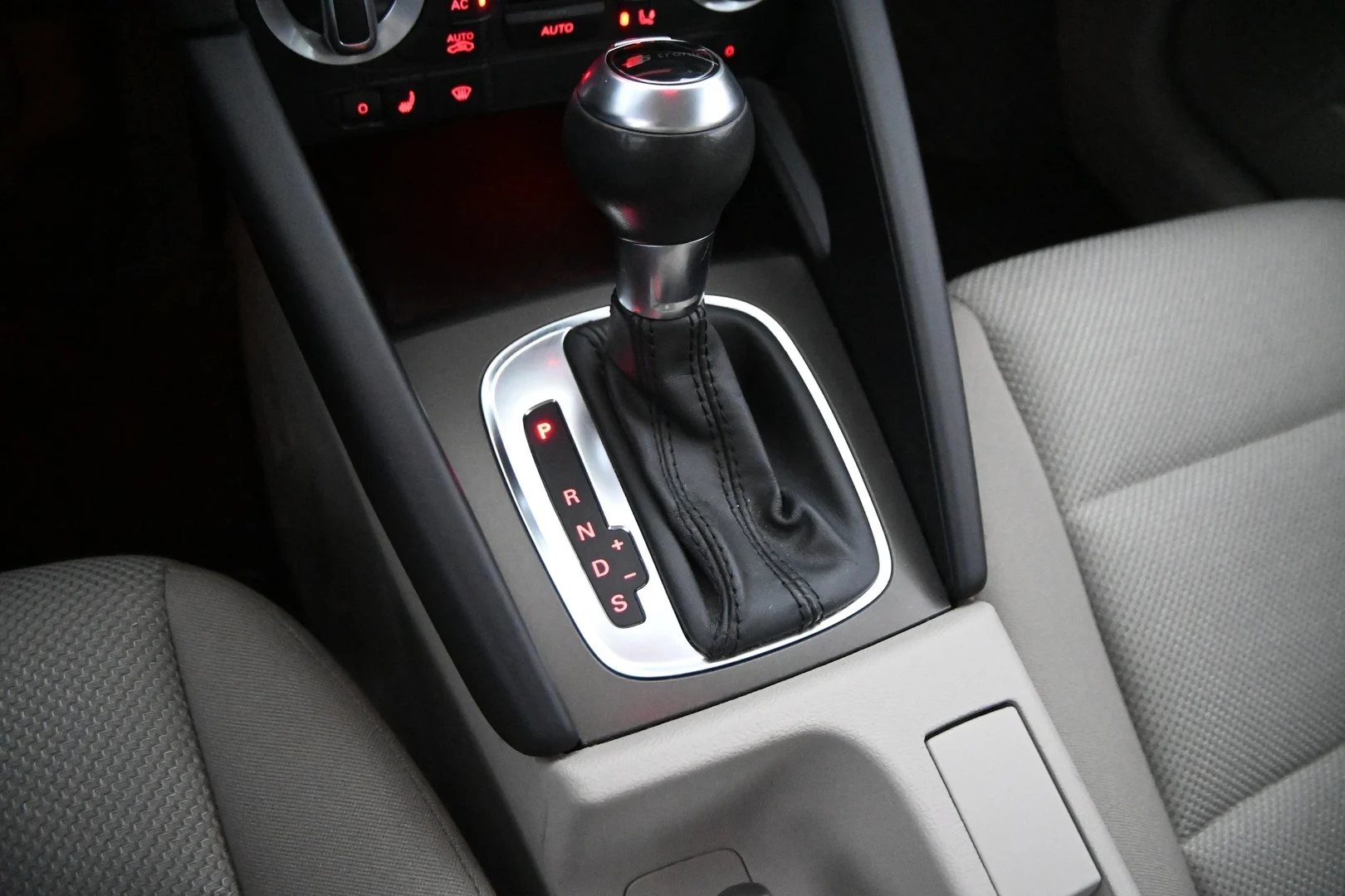 Car Image - 1mGpxGLtQSmTdFQdm9pSMl