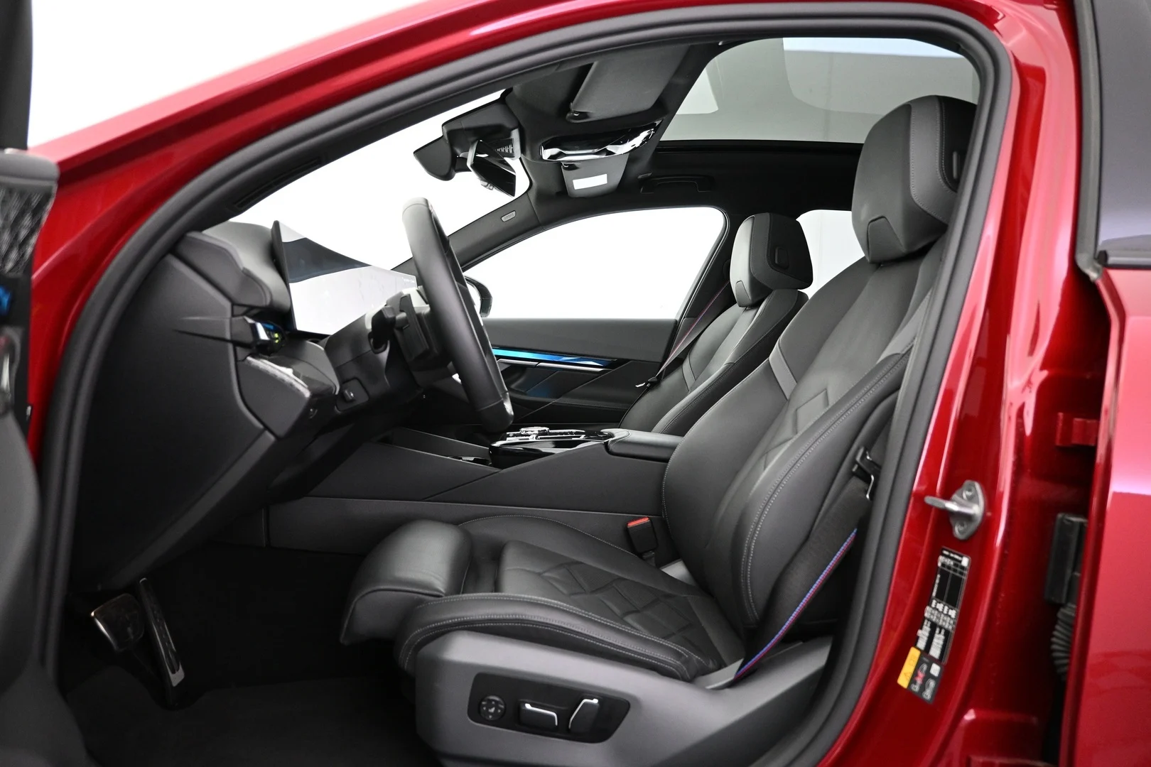Car Image - 7EE1a73KTllCDlf3cYFNGQ