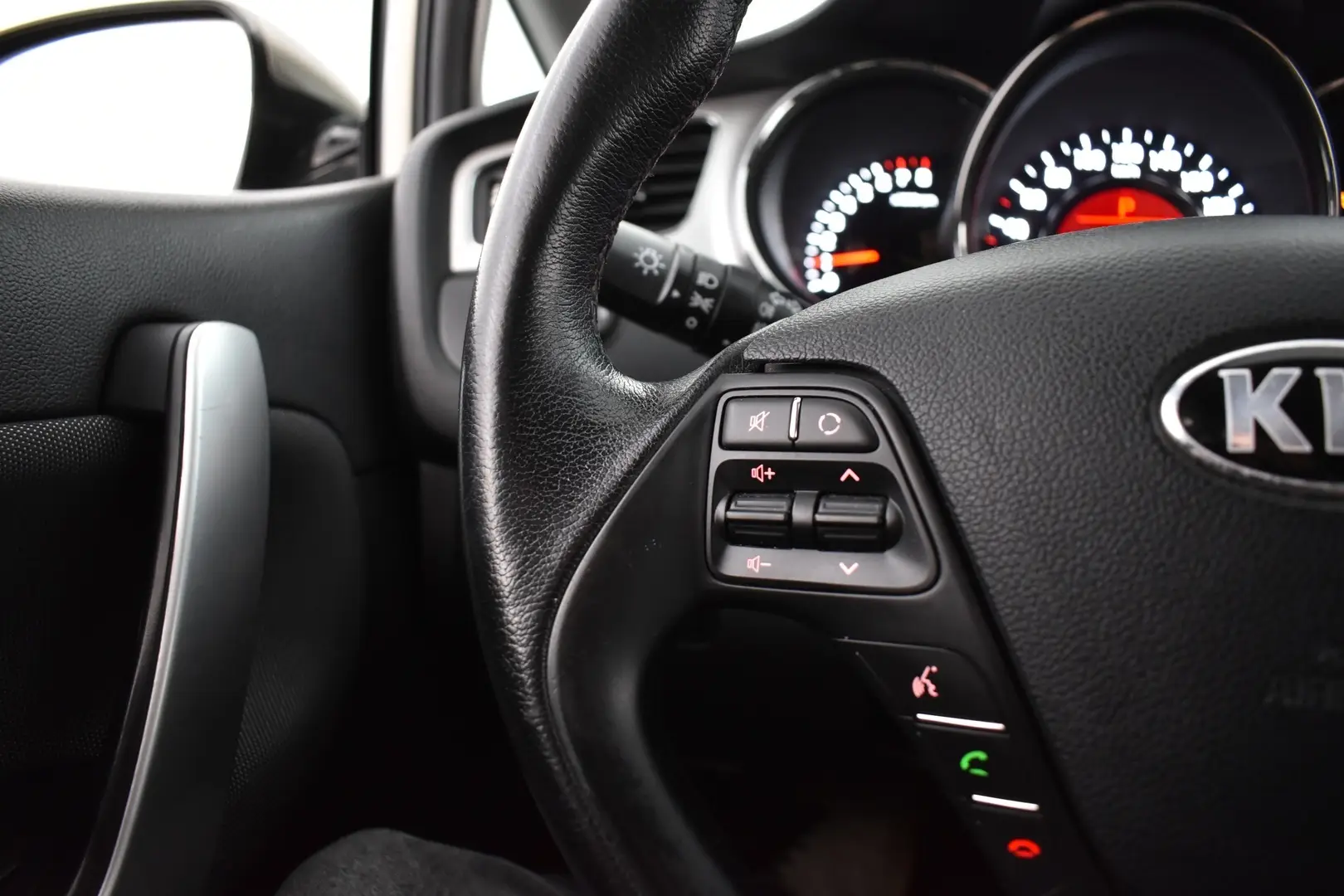 Car Image - 3j0XU8vDJ7kgKdkhctbg9P