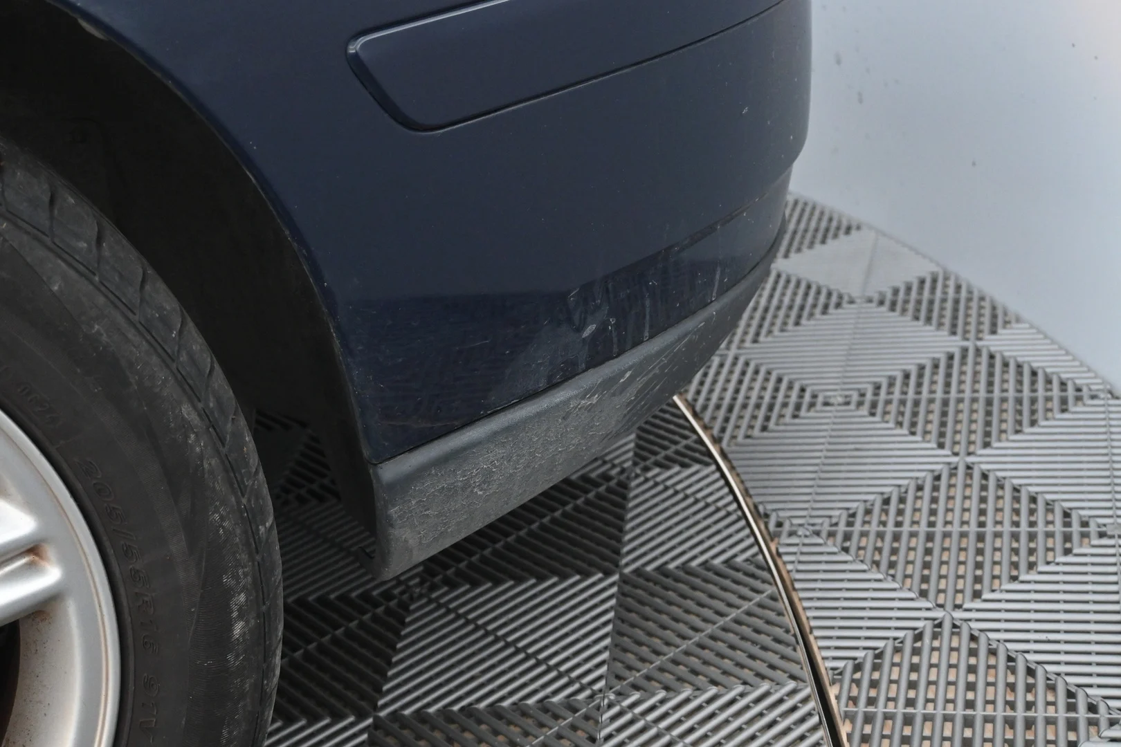 Car Image - 7lRYGqrPytDUWp4mfd7GGn