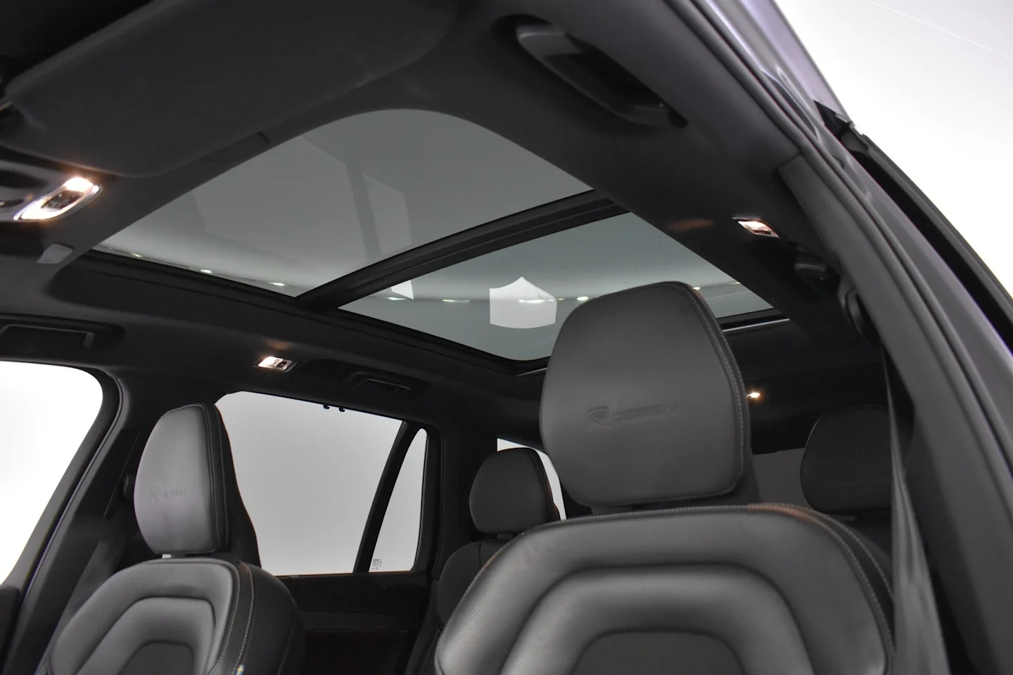 Car Image - 48R3Hpnoy2msRn9dzgeoWo