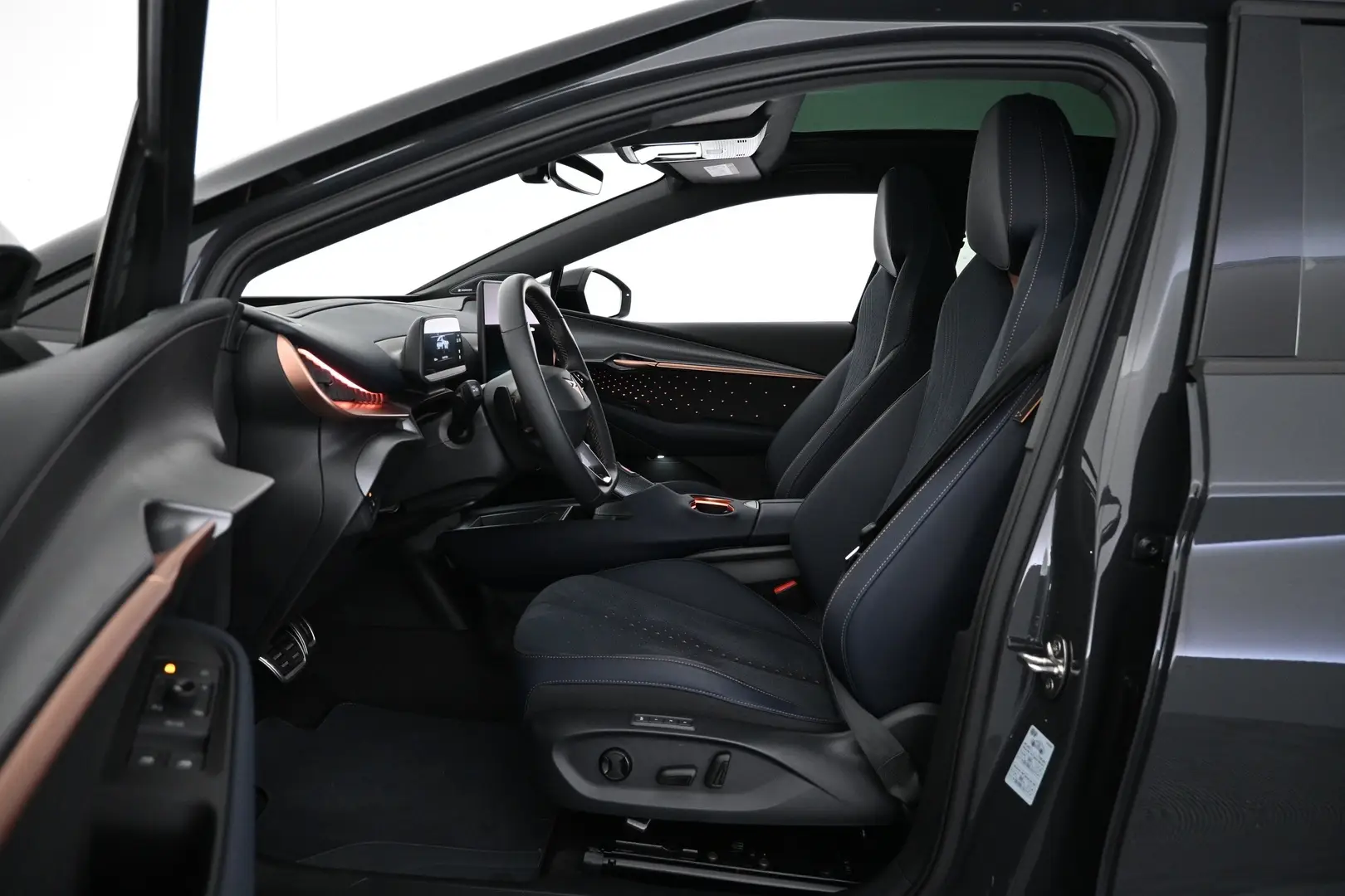 Car Image - 2gioaayQFVvnHTWsln1lnI