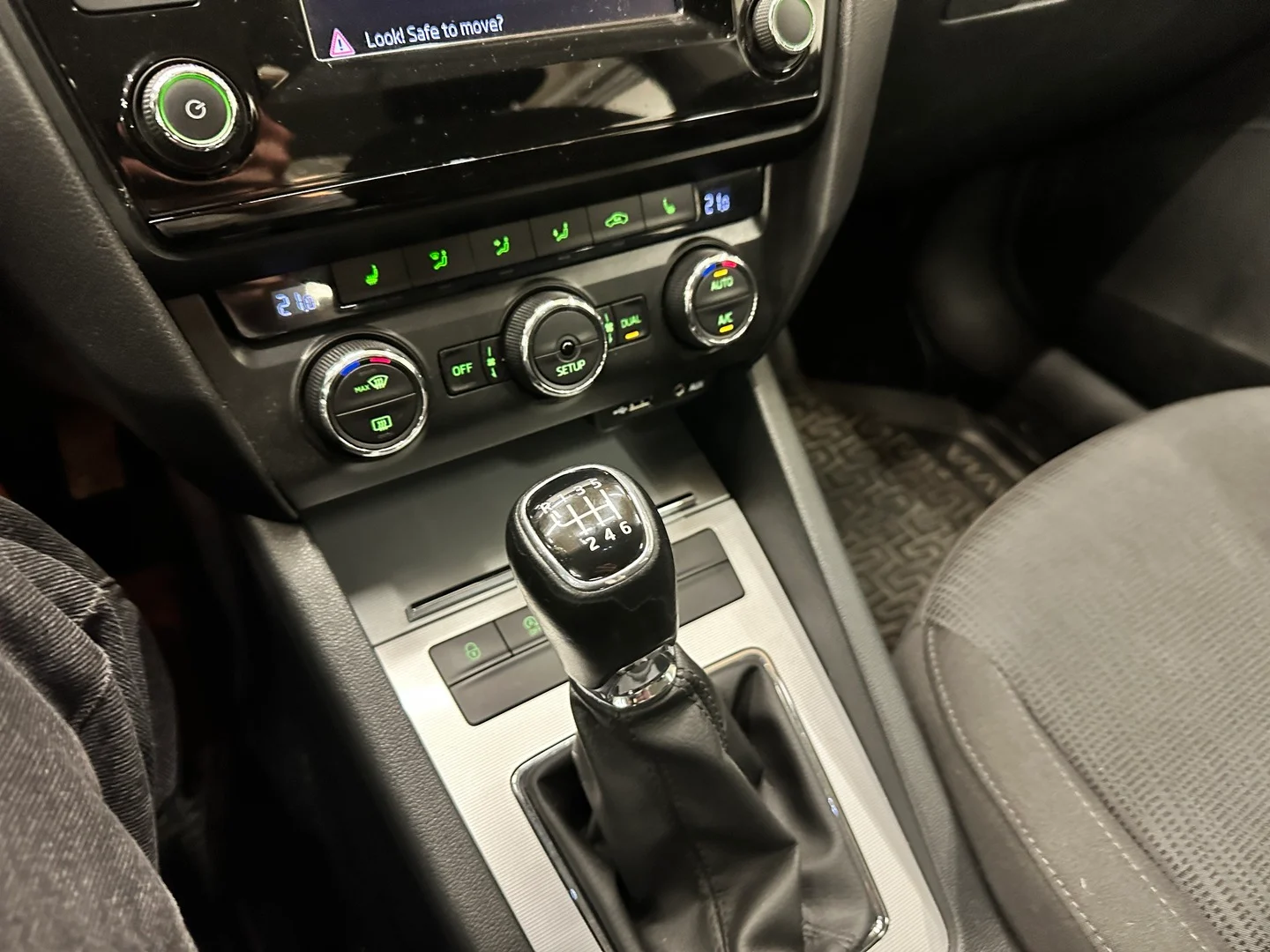 Car Image - 18dkpwRshtf0a2wsLGlvWp