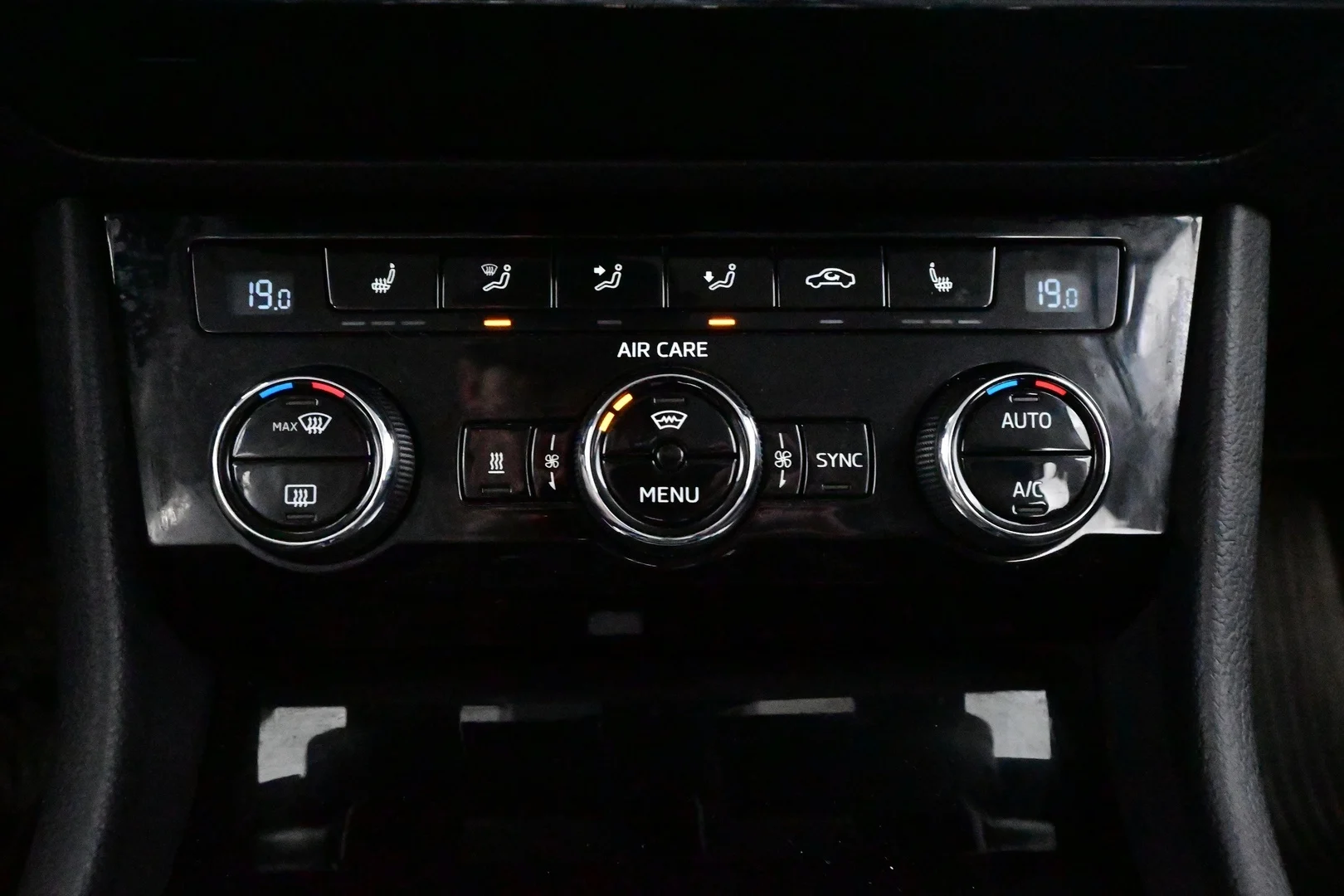 Car Image - 7HAbkWZSFG1pKNiStAGeiF