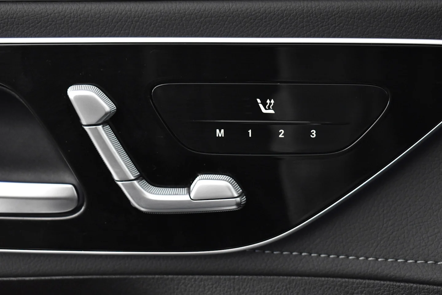 Car Image - DWzuOdhHX84dKYkYqVxia