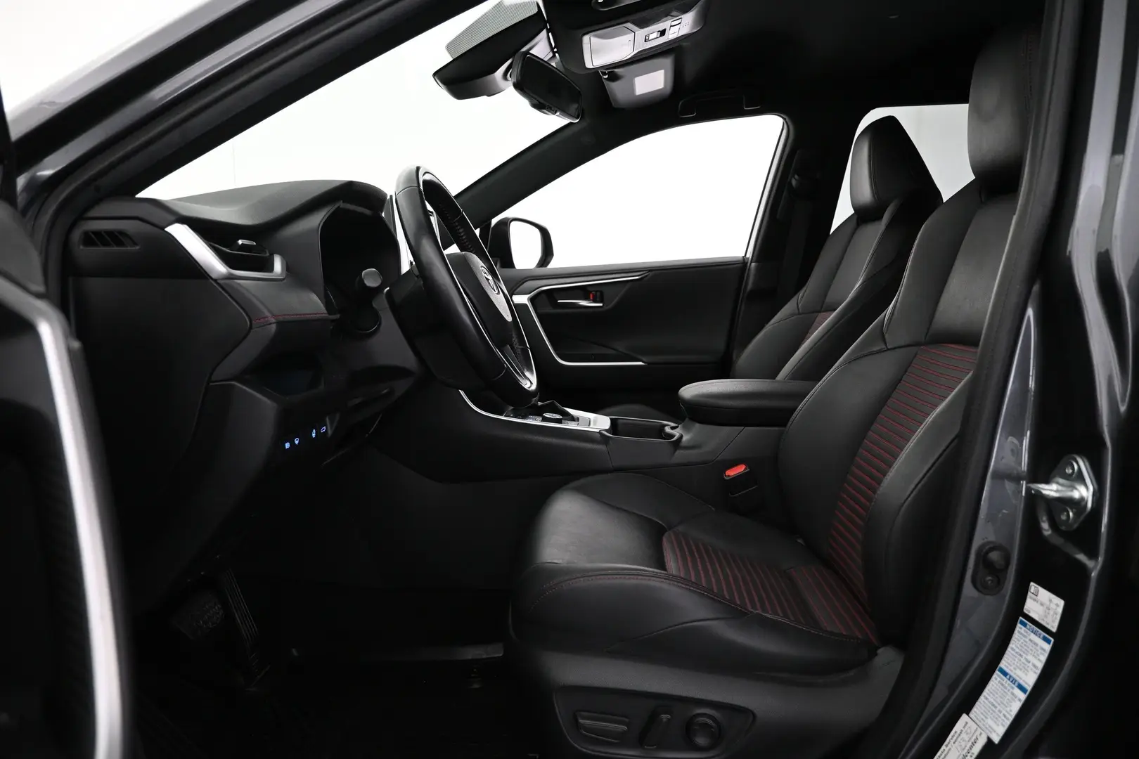 Car Image - 4YlX8c67ay1WaKuITWK2oF