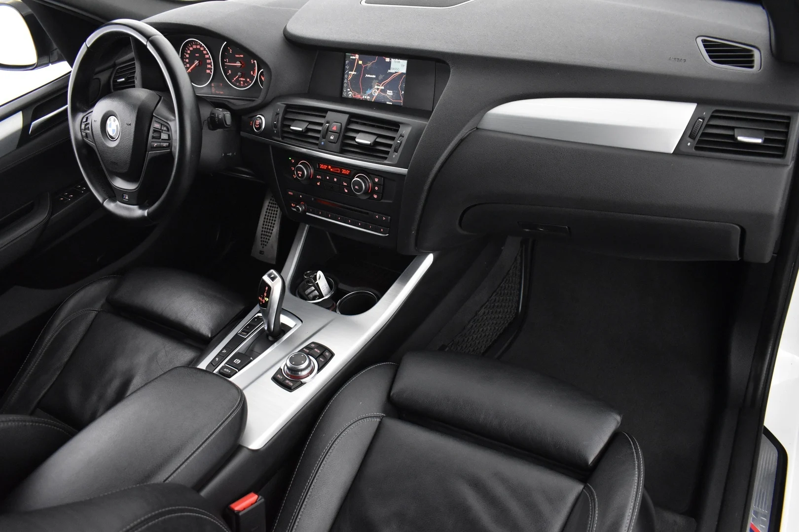 Car Image - 6WioC5F0jGmLZjrQWdCfiW