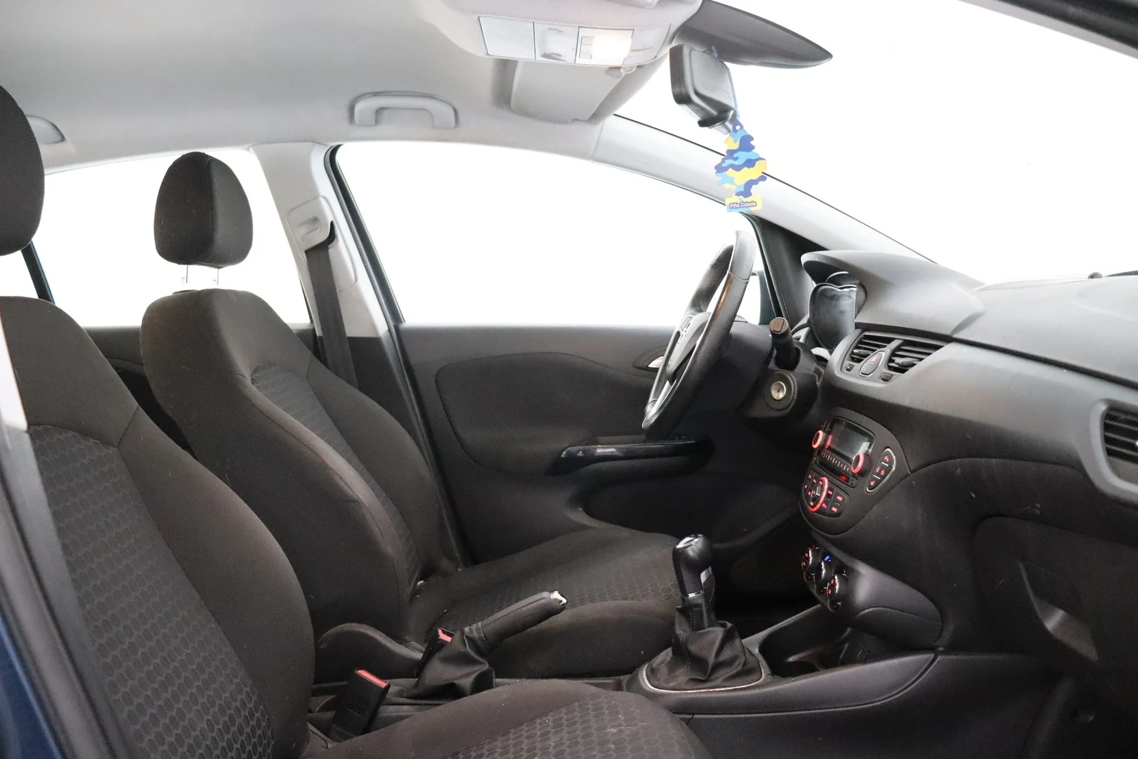 Car Image - 3D8P4cFbMTKtgvNBO8tri2