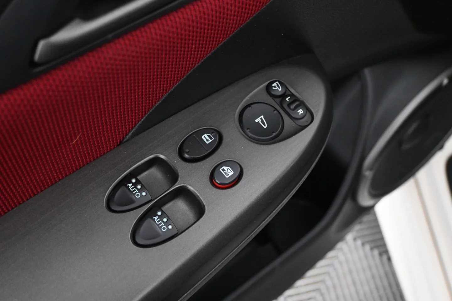 Car Image - 6zcGj0xcEsodsyhgMDyvZi