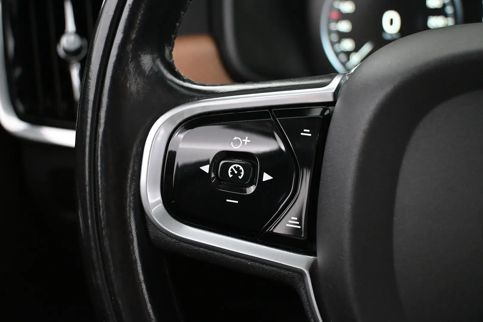 Car Image - 2k5BfeE3dt11duGQhQEwHJ