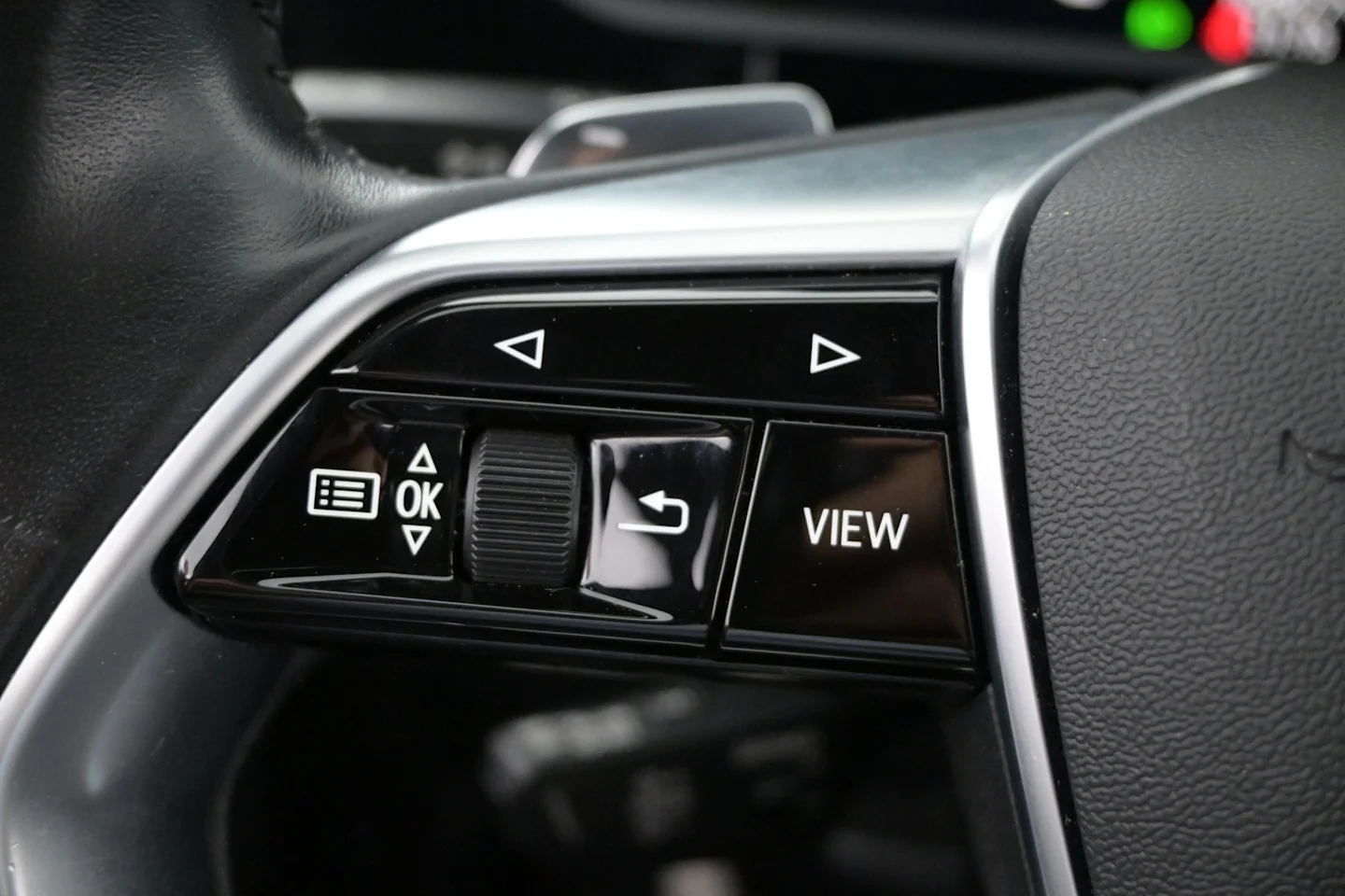 Car Image - 2FsBsh9Mj0VdfPytxPBK6