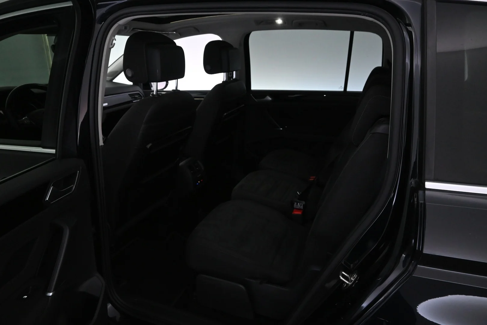 Car Image - GTwGz2JKguCMJp9QeG7Rc