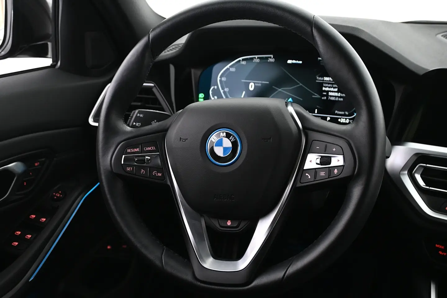 Car Image - 5M6QSCl4VVsQgaSOxDq1l2