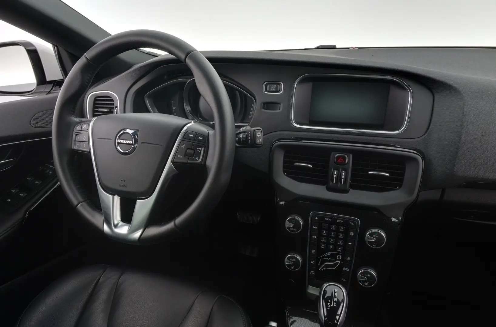 Car Image - 79n14p3lk8RLihF8ZpXuCA