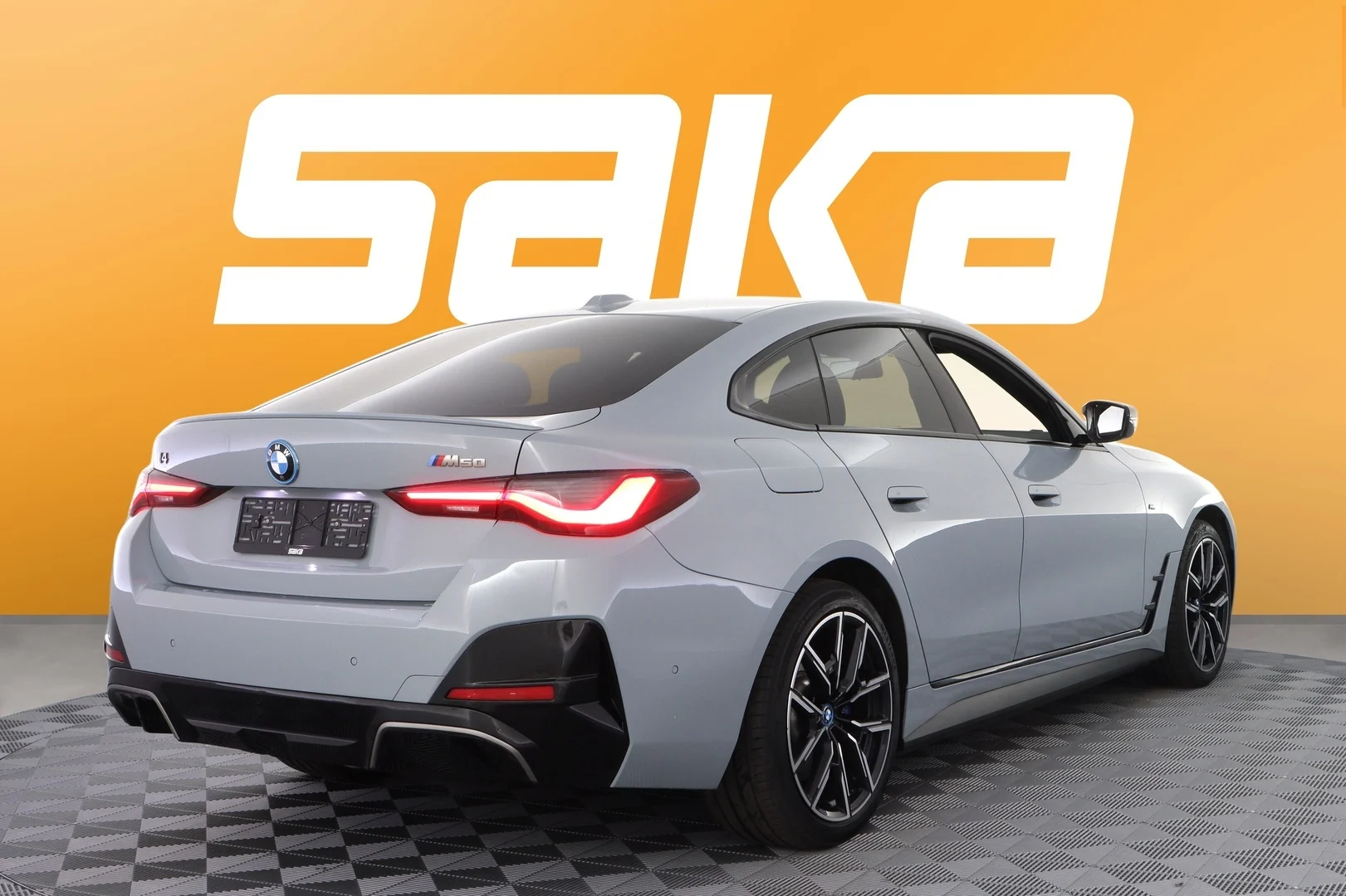 Car Image - 19UYJc9TFAEf7pSRHPe5FQ