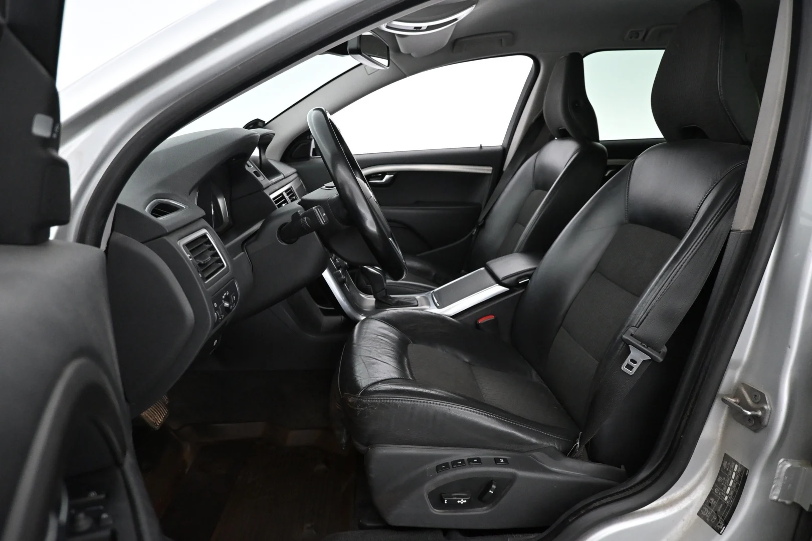 Car Image - 2PY2kmPEL2qYPeY355cVj5