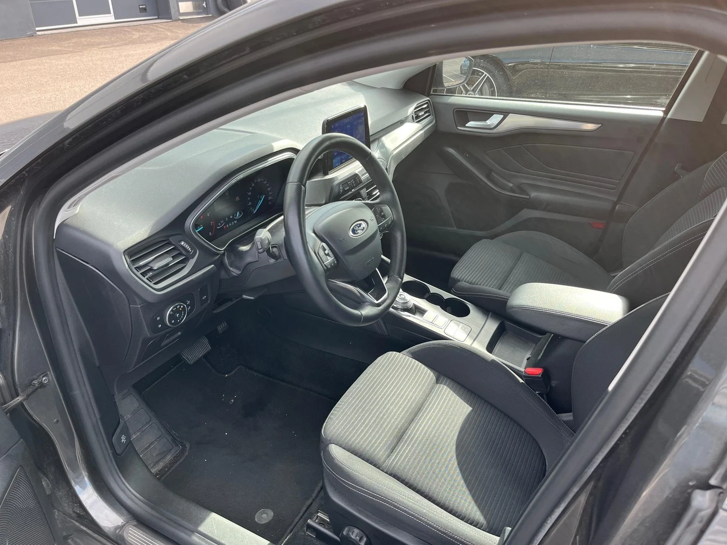 Car Image - 26Nc7hroMjUJiiczDnUqBE