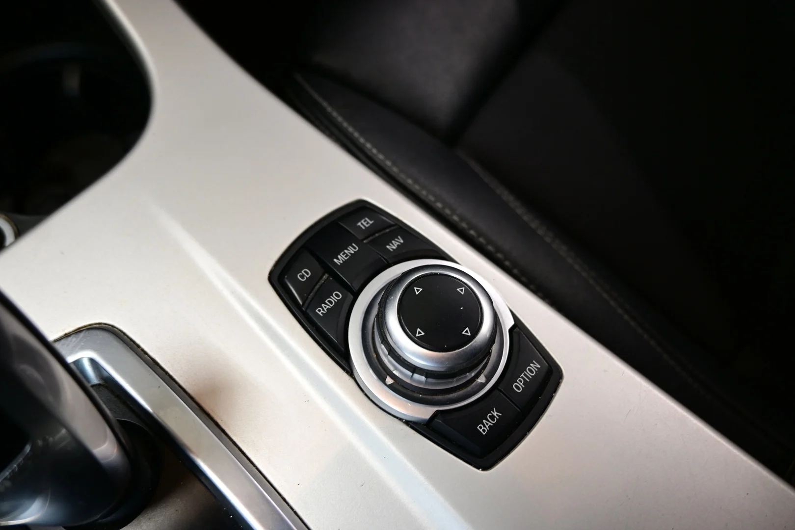 Car Image - 6pHzUXo1t3HjiUOmOq62Uk