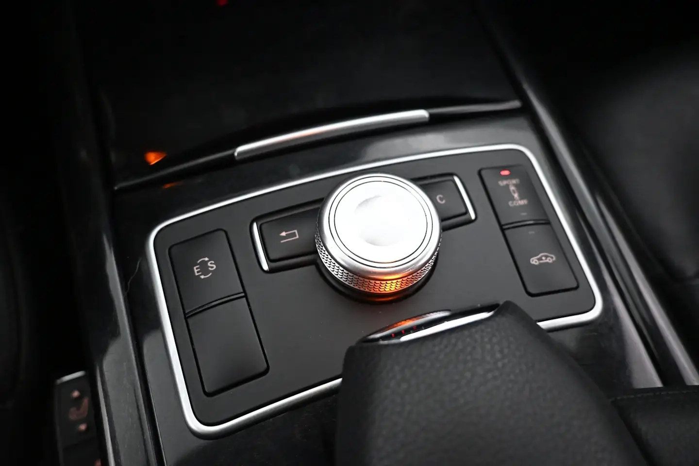 Car Image - Q9GByqrCFiKCcugqTGm8Y