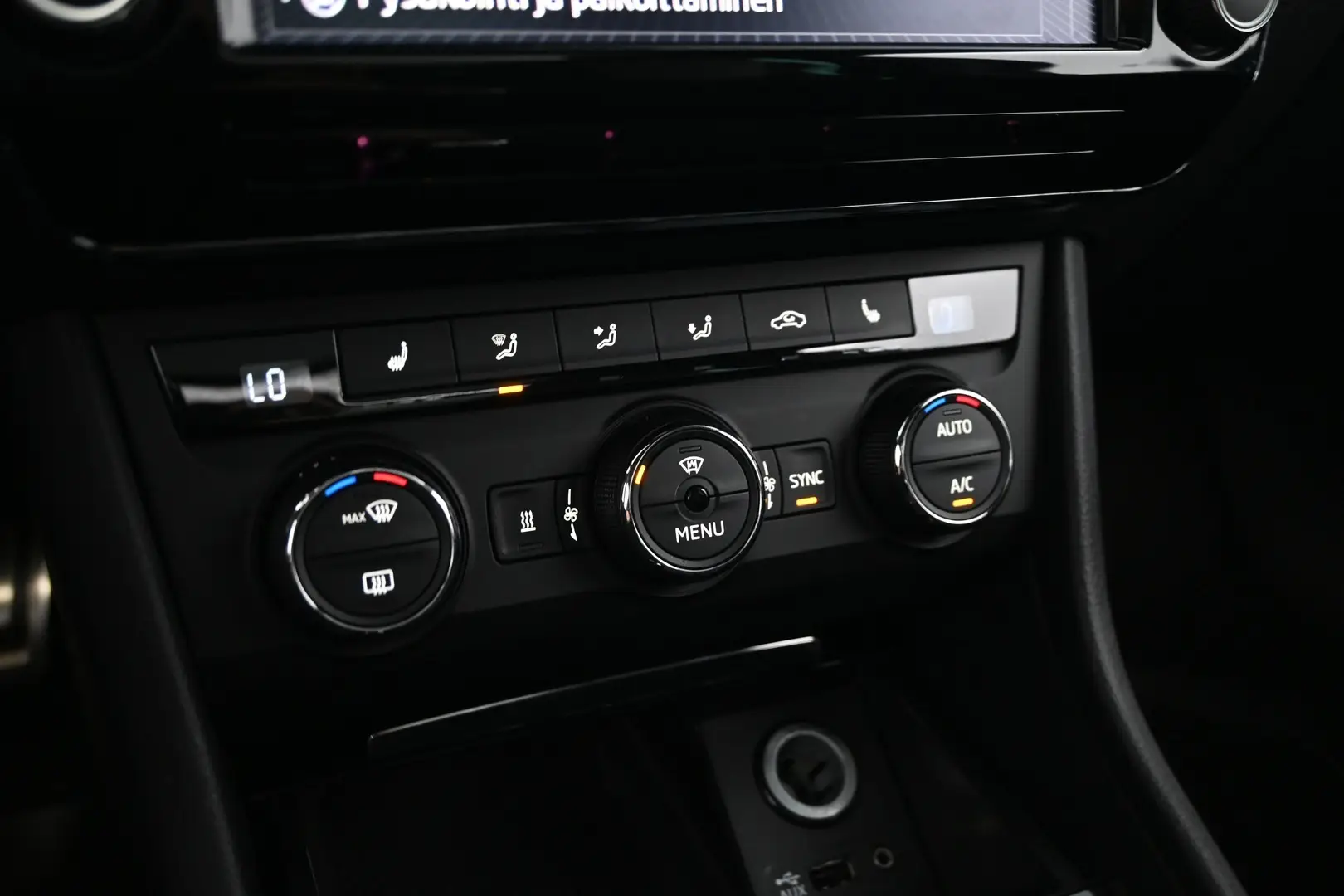 Car Image - 7l7xQnrKvtWh5xEZfl6AOg