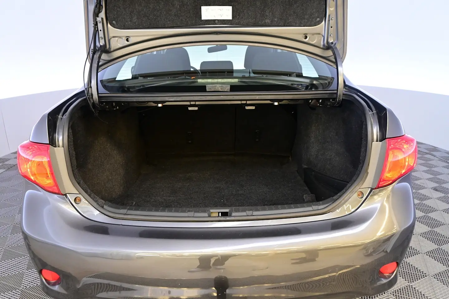 Car Image - 4LaF5f4GNCFDdsO7KHZfKJ