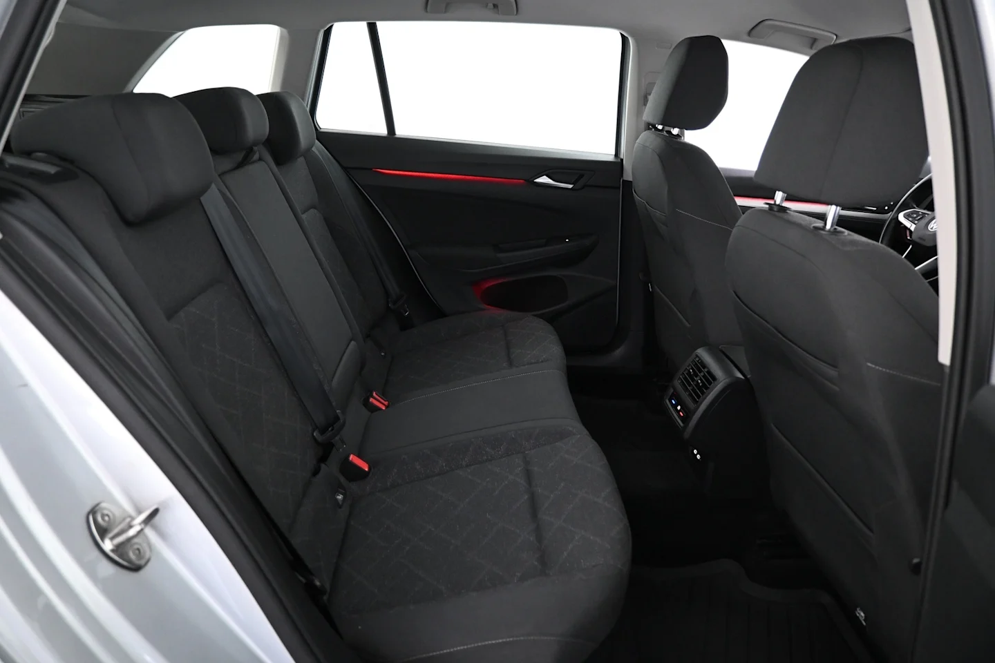 Car Image - 664UHQ4V7l3HPxwfVvtZOW