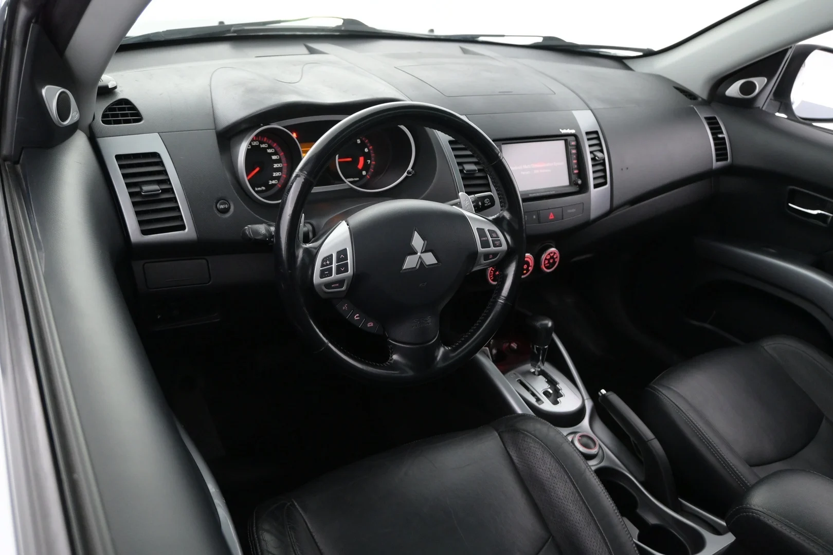 Car Image - 5b9oX0ORRZJziqx1yZTtcB
