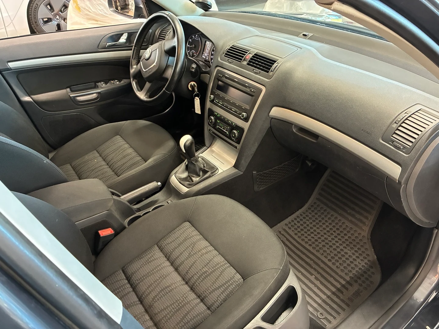 Car Image - 3VjYv7xQd9TqL2BMk6Mnge
