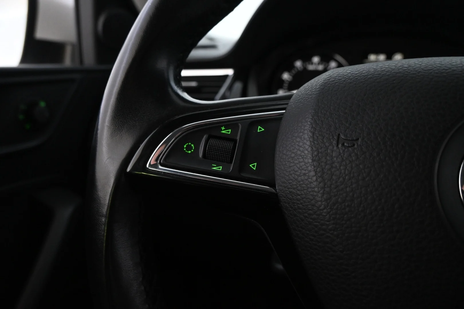 Car Image - 1o69hQArAgyPWRCL6akq2N