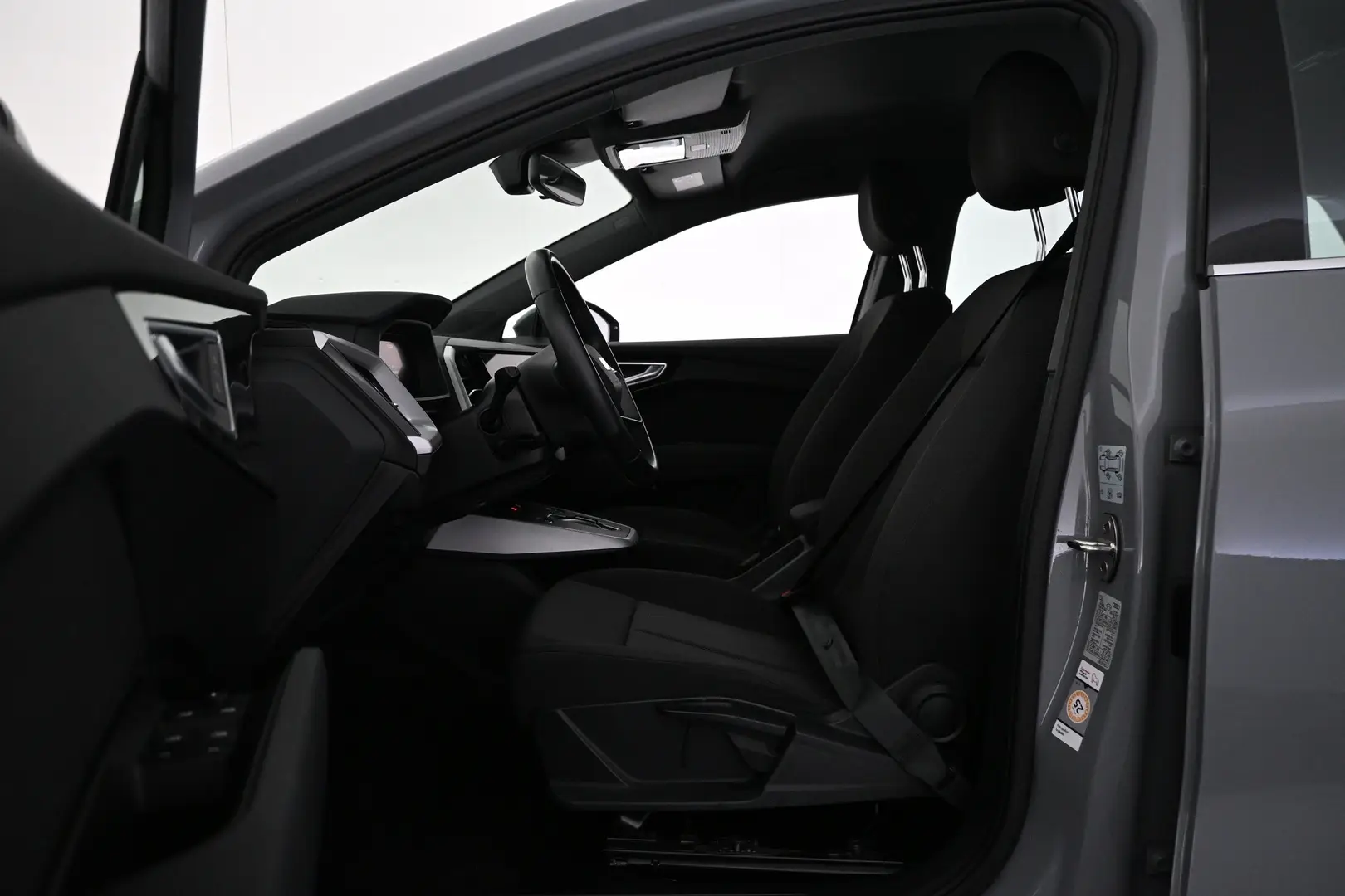 Car Image - 1lfbnyy9TjBaC5UTyFuyGm