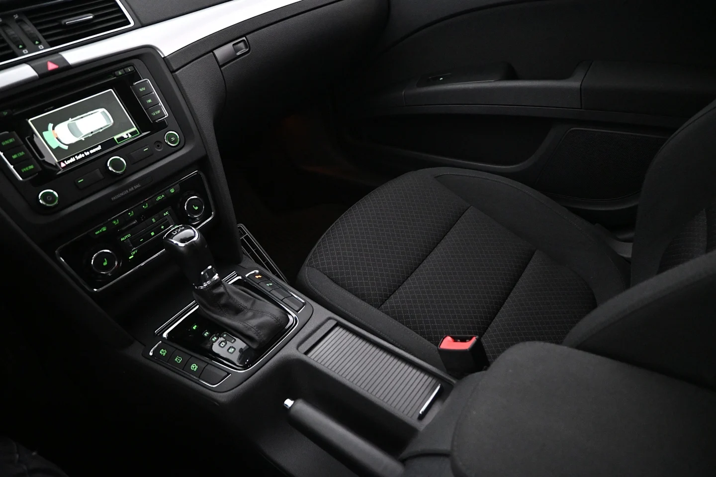 Car Image - 4WLE6v1XhPv6Drqj8eMHpn