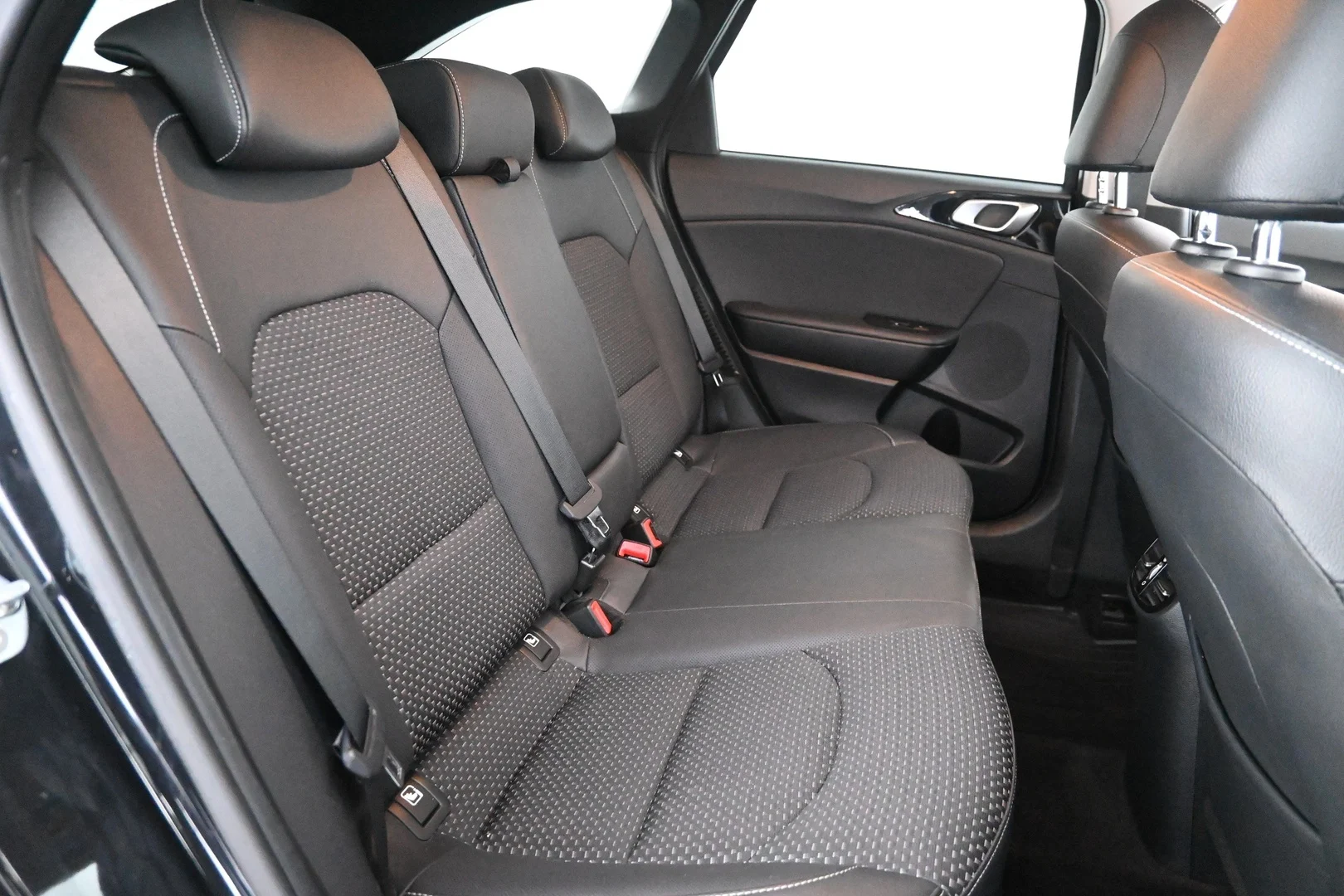 Car Image - 3hv1tO3MxUXzs8tGpabA73