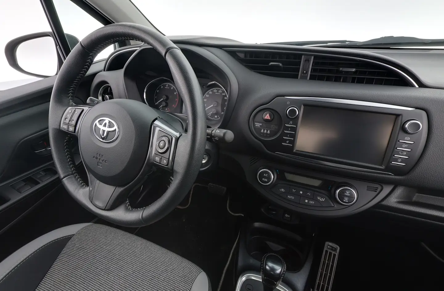 Car Image - 6MUoo0UofYC7e4LaxioKNa