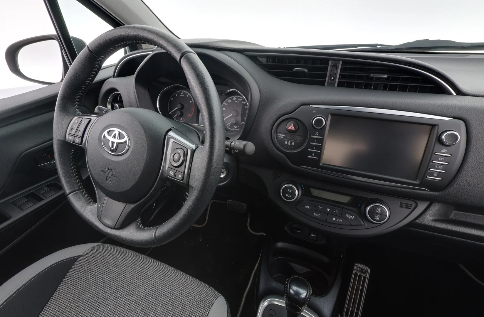 Car Image - 6MUoo0UofYC7e4LaxioKNa
