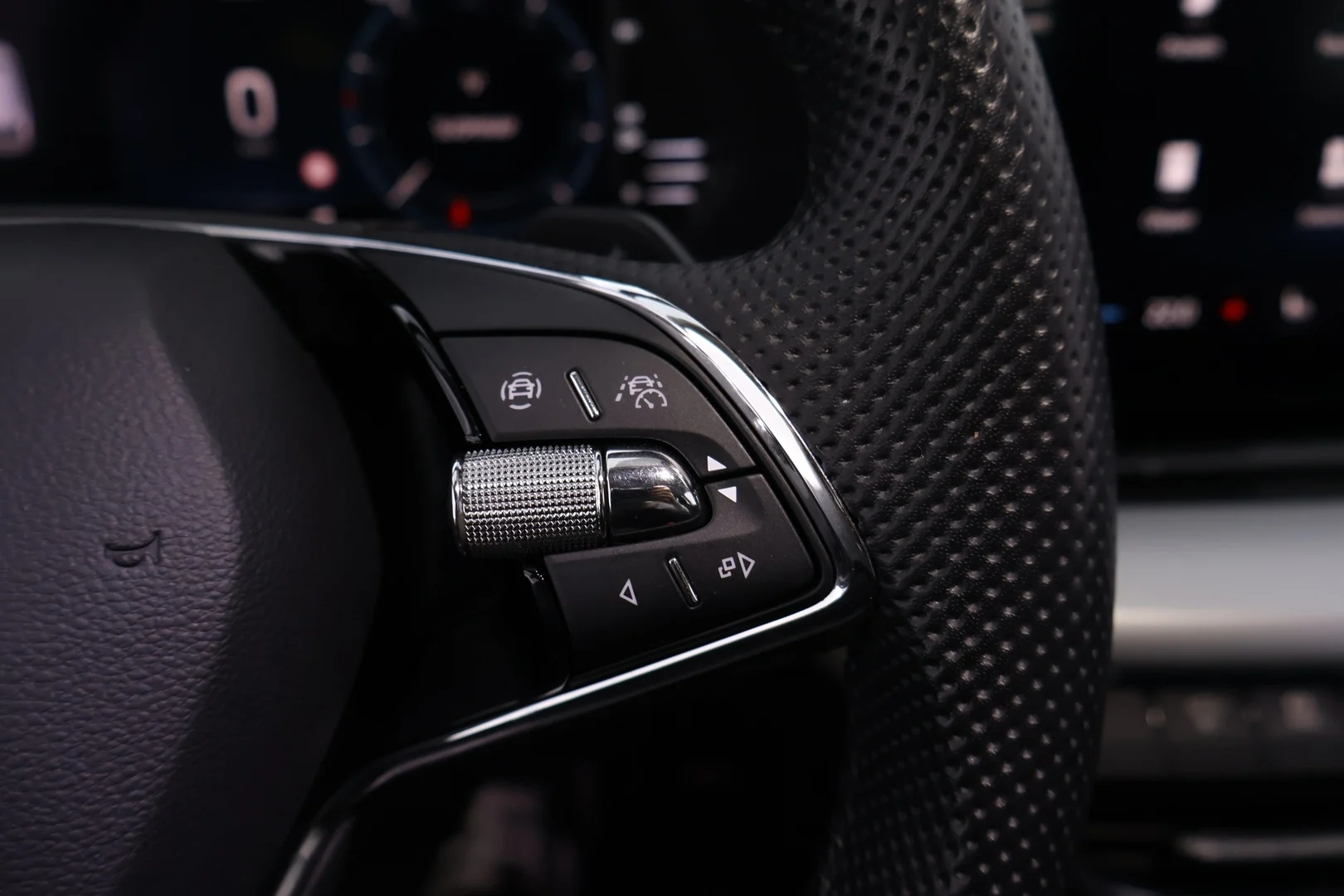 Car Image - 6XCZse3gIIK2GszZ4WJAph