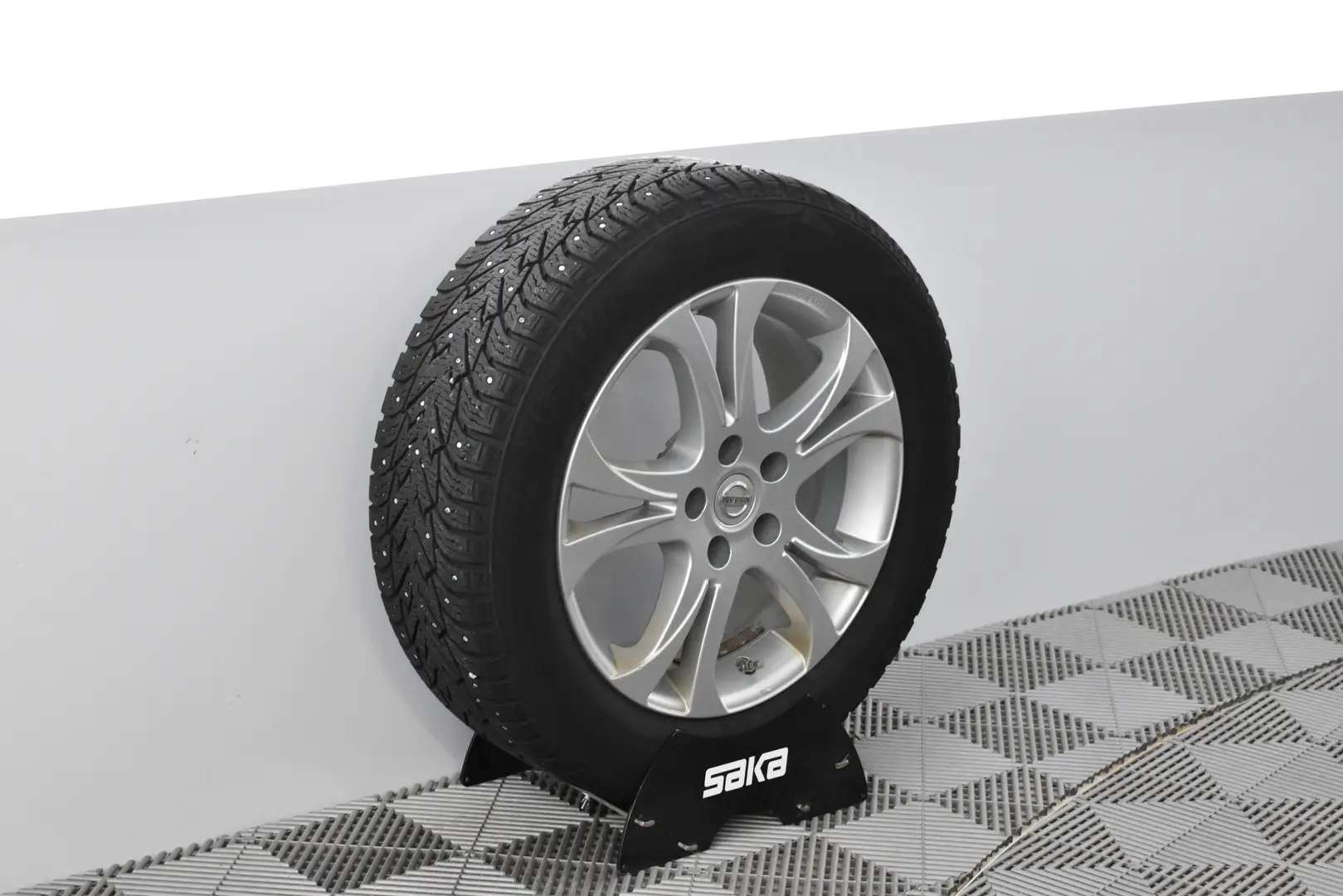 Car Image - 1HKHPivPqvbv8cqzHVoSrW