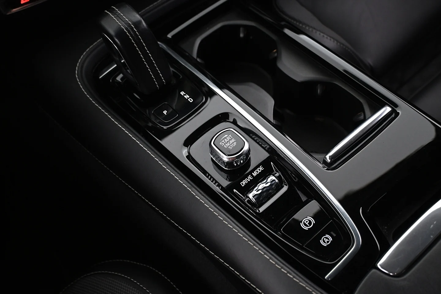 Car Image - 3mNxw8BAozKuqxZeckSQTz