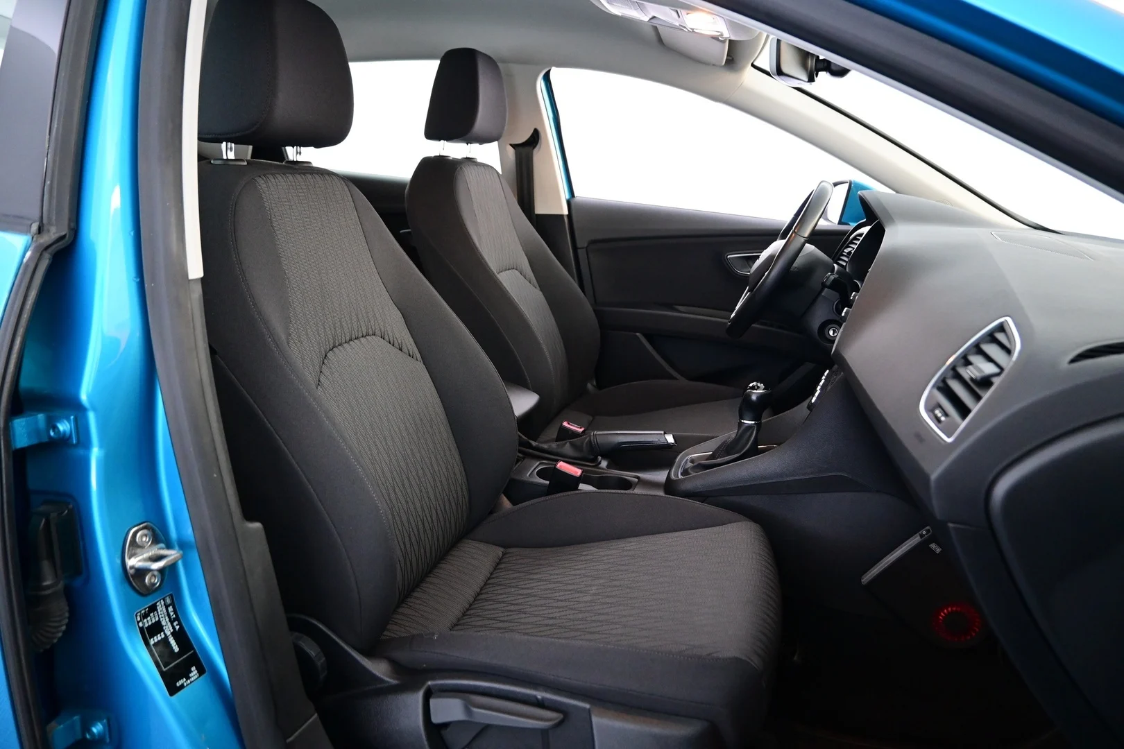 Car Image - 5sCysR9fs985qlH9f920KN