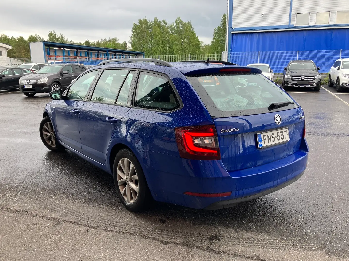 Car Image - 4IYAlPh2Bmz0a6QzDiIAz1