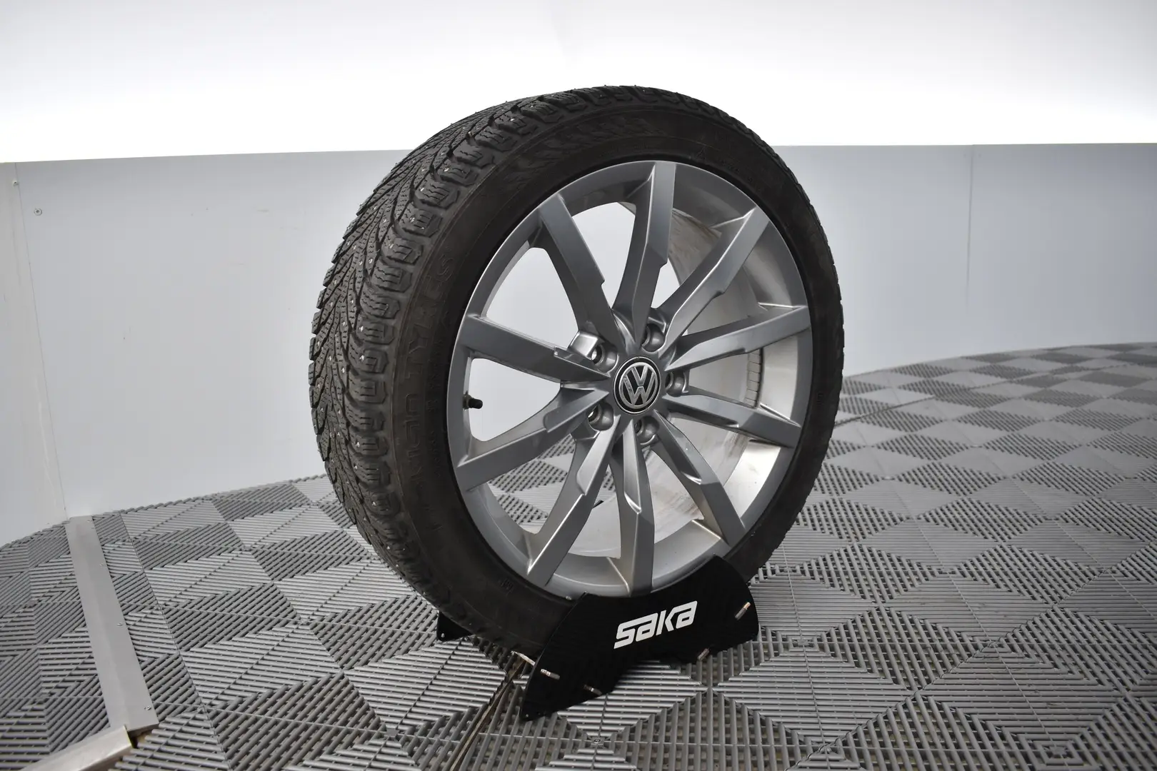 Car Image - 7DHBbwYmtP38o3sdgziBNV