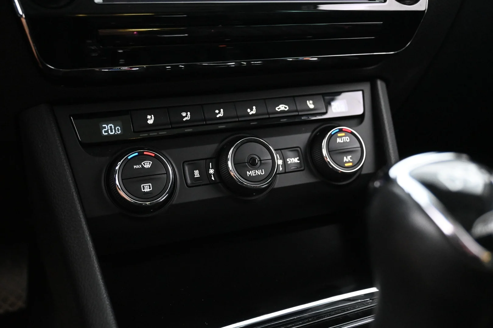 Car Image - 7fkwA1Kb2DRufaiLKzItJr