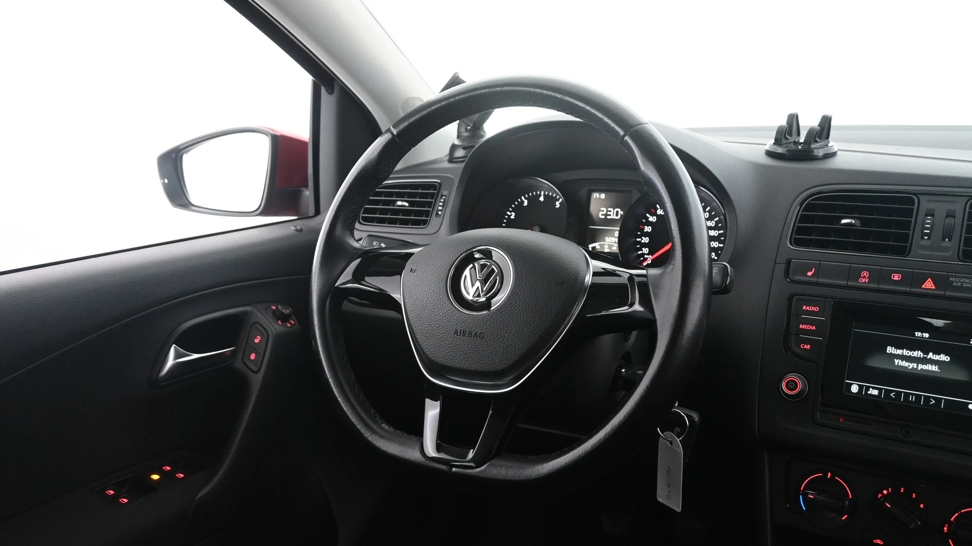 Car Image - 33YcLhea3ctTyZkhZkodbL