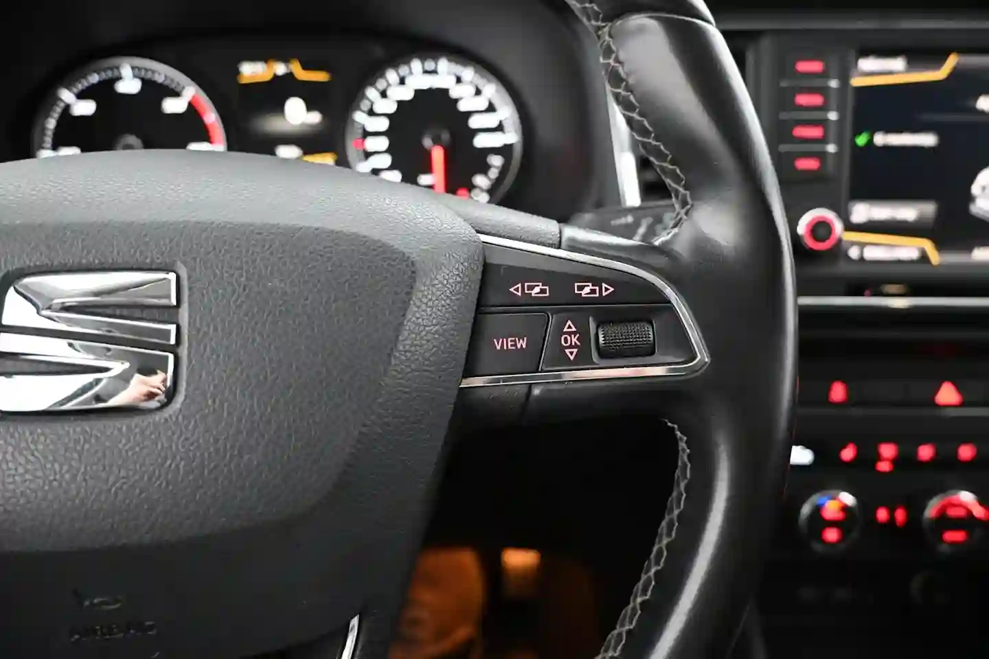 Car Image - 4oGaVHTOLETGPC51V91q7m