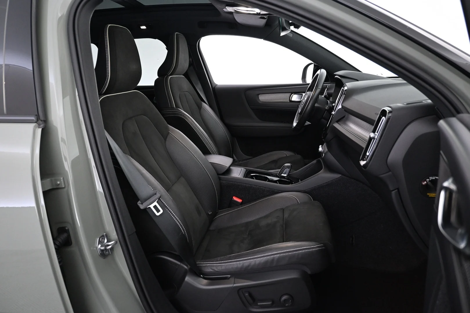 Car Image - 2L4mb0rJTO92G5GIX6KOkT