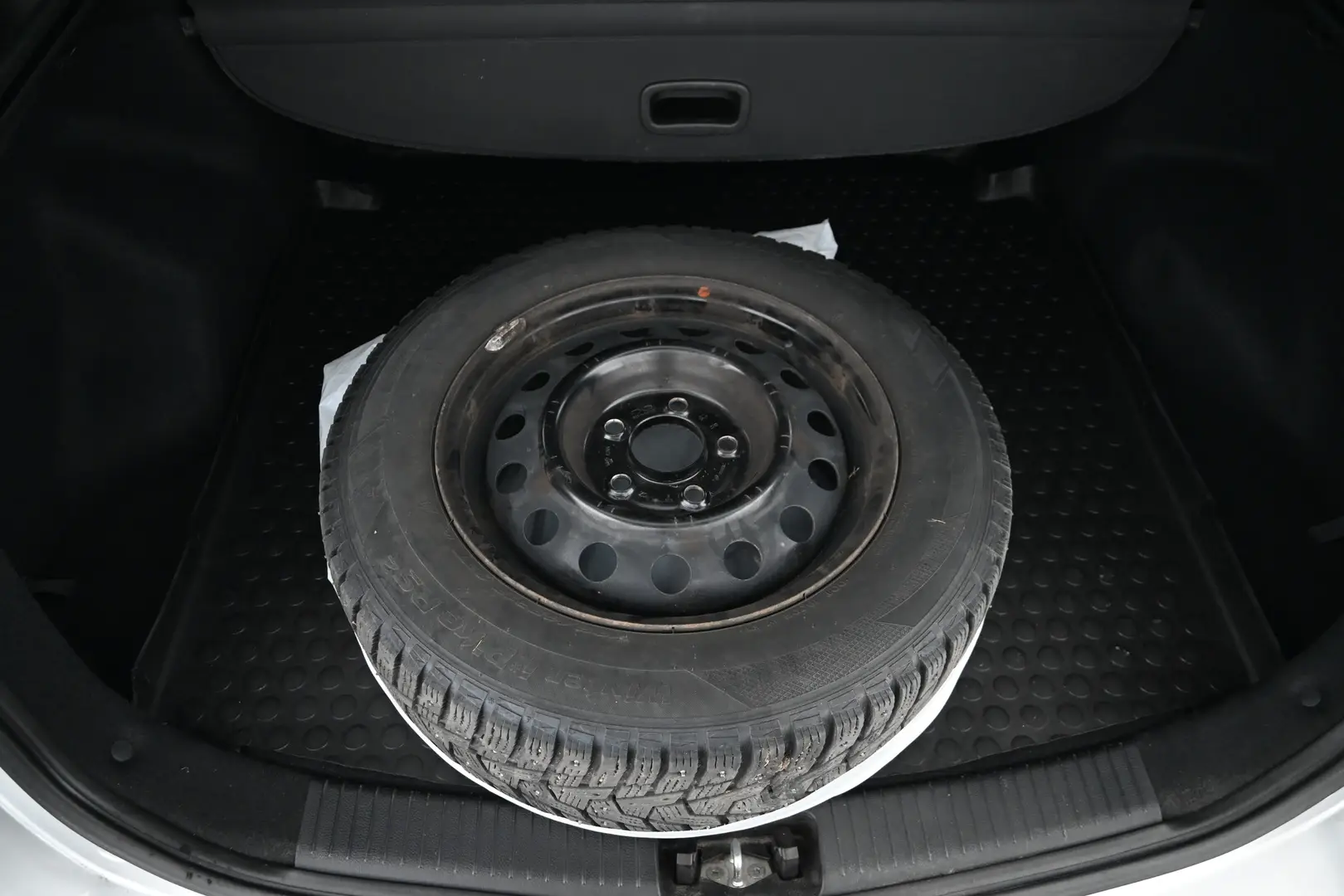 Car Image - 74uA31mwC69ItRJSgbyE29