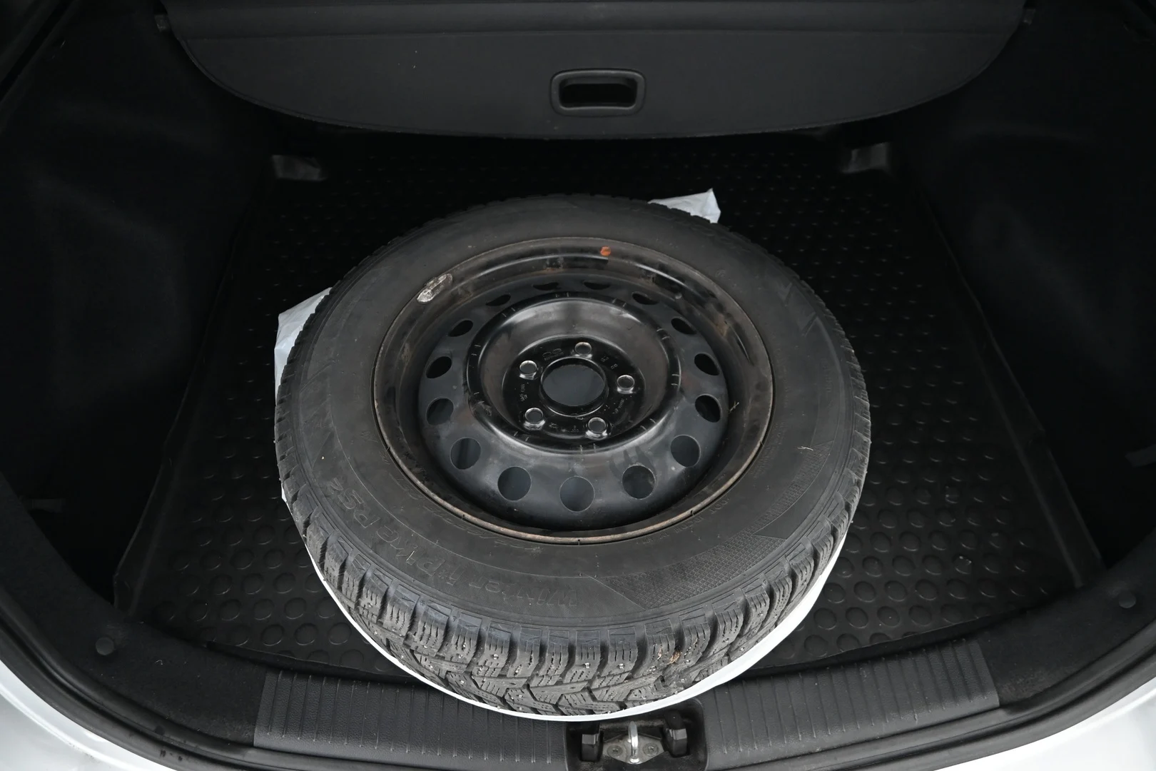 Car Image - 74uA31mwC69ItRJSgbyE29