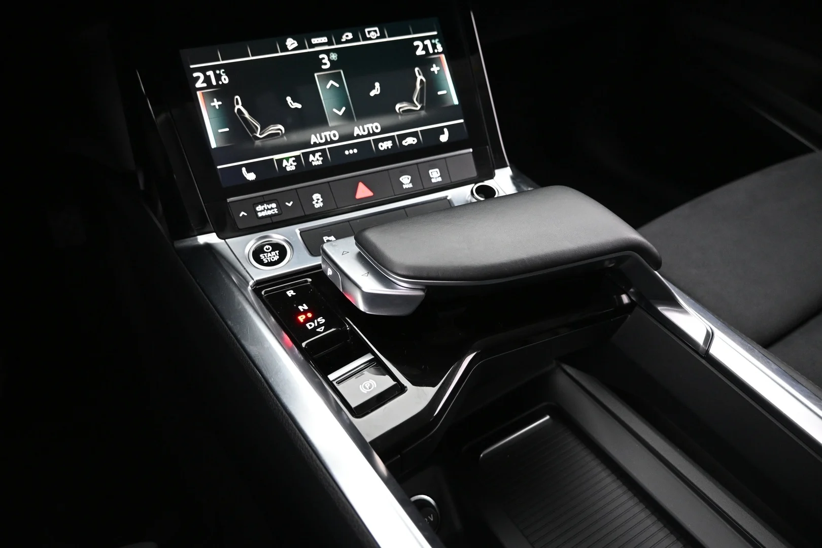 Car Image - FrliycviR5Avr3tVogbnr