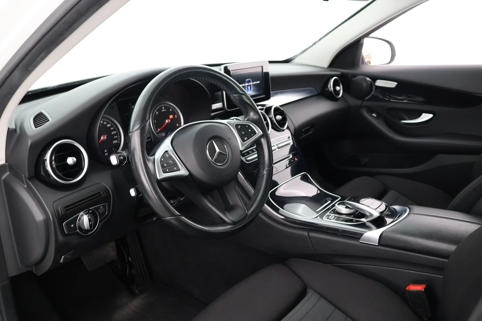 Car Image - 4dJOdvCzLcQS8ufC0aBqYM