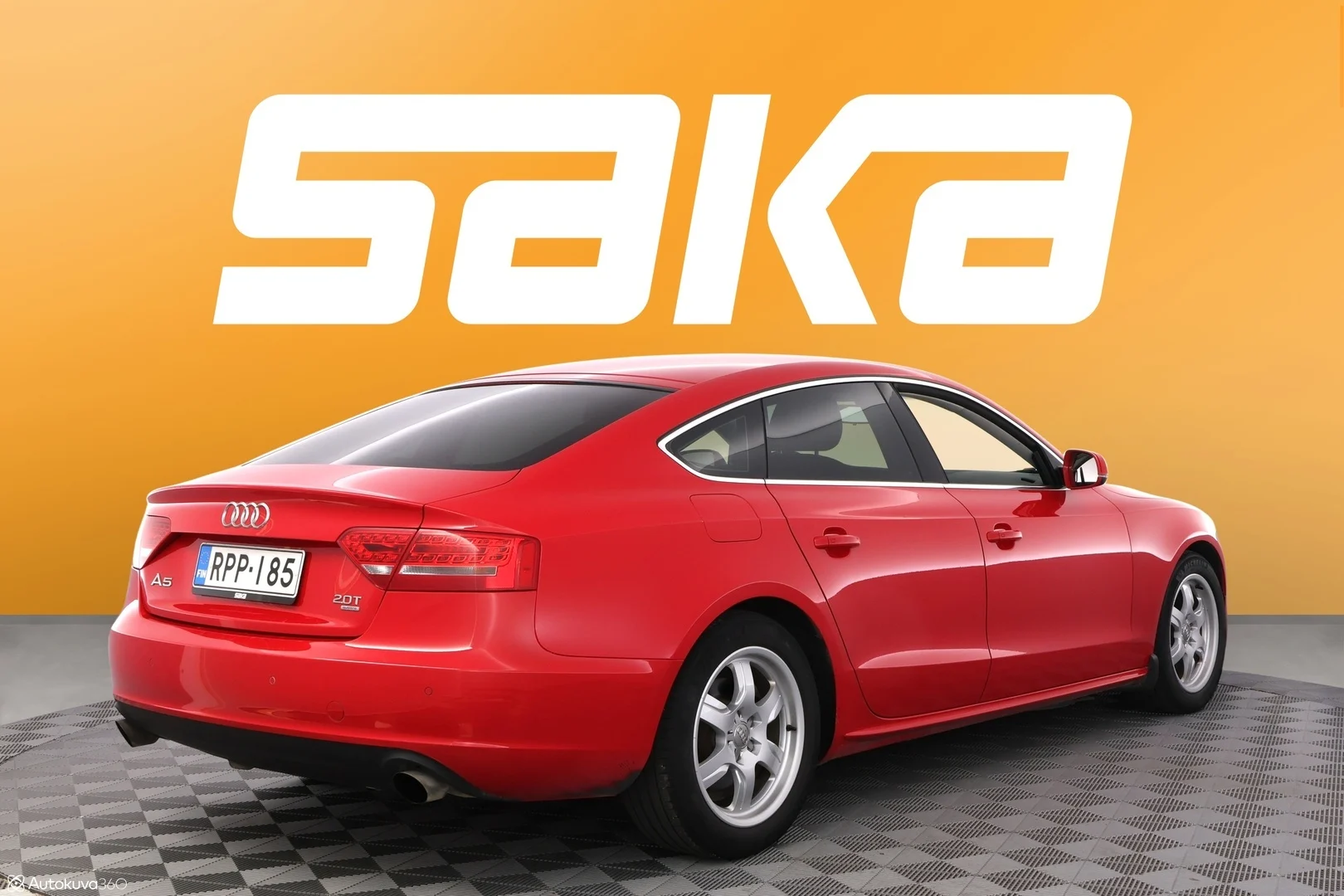 Car Image - M4yCCoeY7aYRZGJ61l1eP