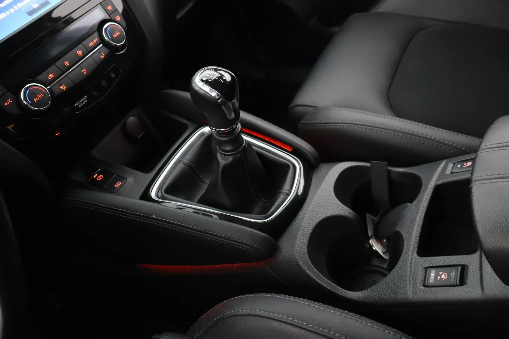 Car Image - 1OksG8heH5z9fONwzmspSi